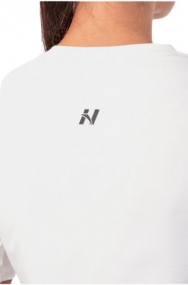 Nebbia Minimalist Logo Nebbia Crop Top 600 krémový