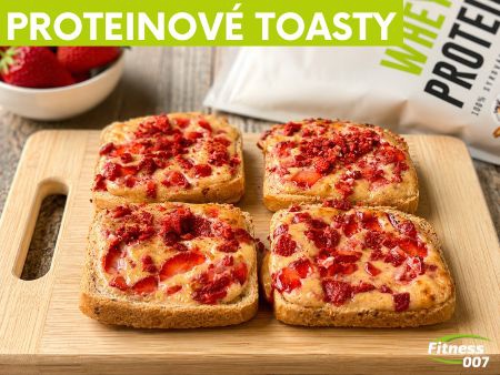 Proteinové cheesecake toasty s jahodami: rychlá sladká snídaně