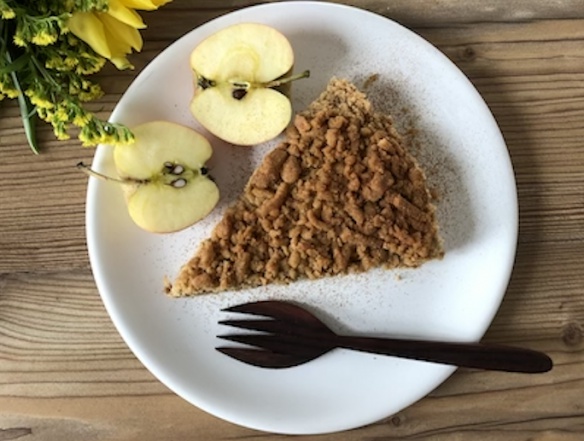RECEPT: Proteinový Apple Pie. Strouhaný jablečný koláč neboli zdravé hraběnčiny řezy.