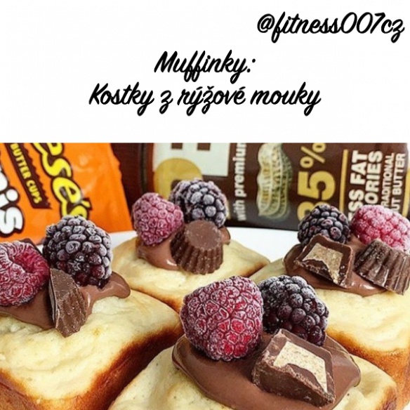 Muffinky: Kostičky z rýžové mouky s jablky